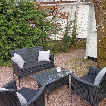 Chalet-dordogne B10 Chateau Le Verdoyer - Champs Romain, Dordogne * Puyhardy (Dordogne)