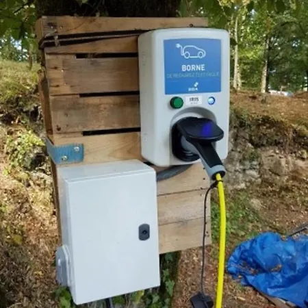 Chalet-dordogne B10 Chateau Le Verdoyer - Champs Romain, Dordogne * Puyhardy (Dordogne)