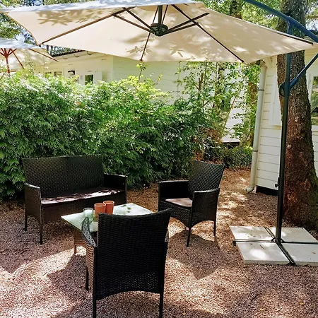 Chalet-dordogne B10 Chateau Le Verdoyer - Champs Romain, Dordogne * Puyhardy (Dordogne)
