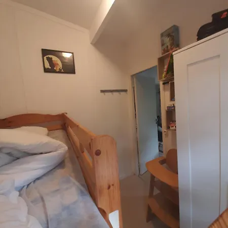 Chalet-dordogne B10 Chateau Le Verdoyer - Champs Romain, Dordogne Σαλέ *